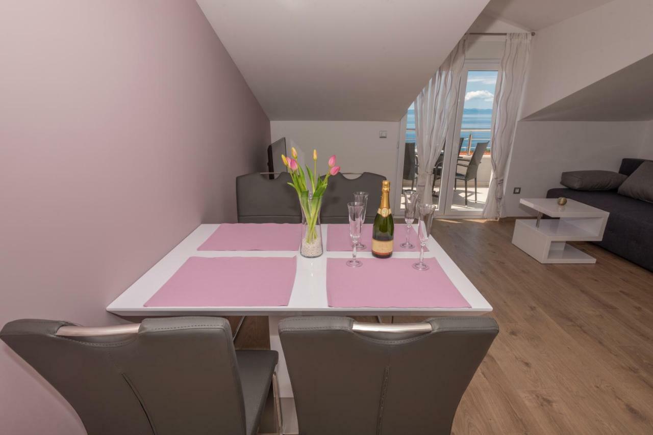 Apartmani Vujcic Макарска Экстерьер фото