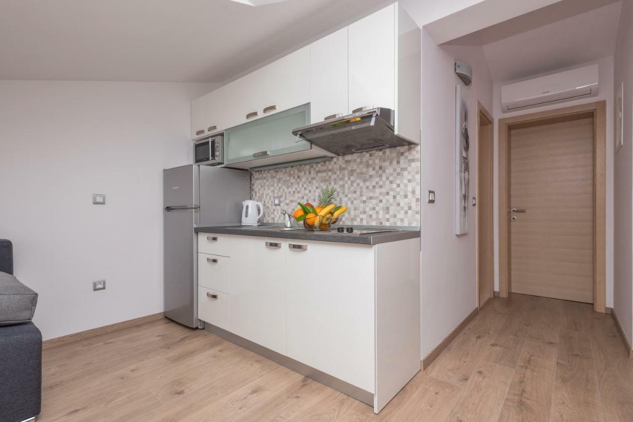 Apartmani Vujcic Макарска Экстерьер фото