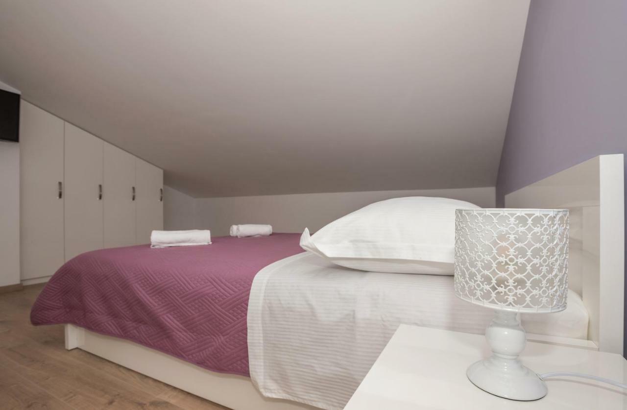 Apartmani Vujcic Макарска Экстерьер фото