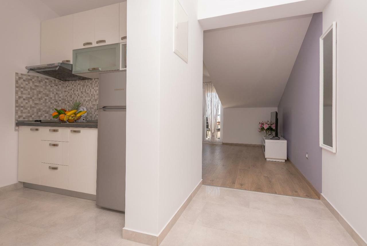 Apartmani Vujcic Макарска Экстерьер фото