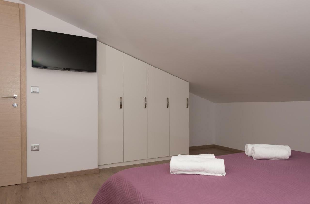 Apartmani Vujcic Макарска Экстерьер фото