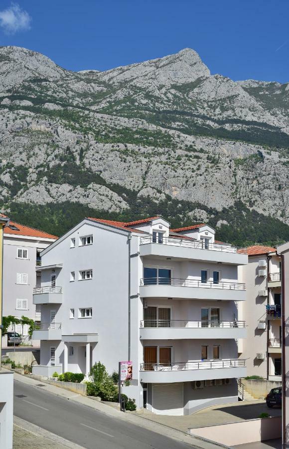 Apartmani Vujcic Макарска Экстерьер фото